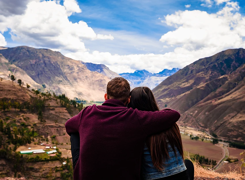 10 couple sacred valley